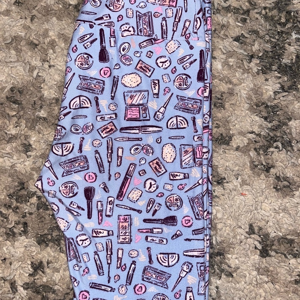 LuLaRoe Leggings with Blue and Purple makeup Pattern - Picture 2 of 4